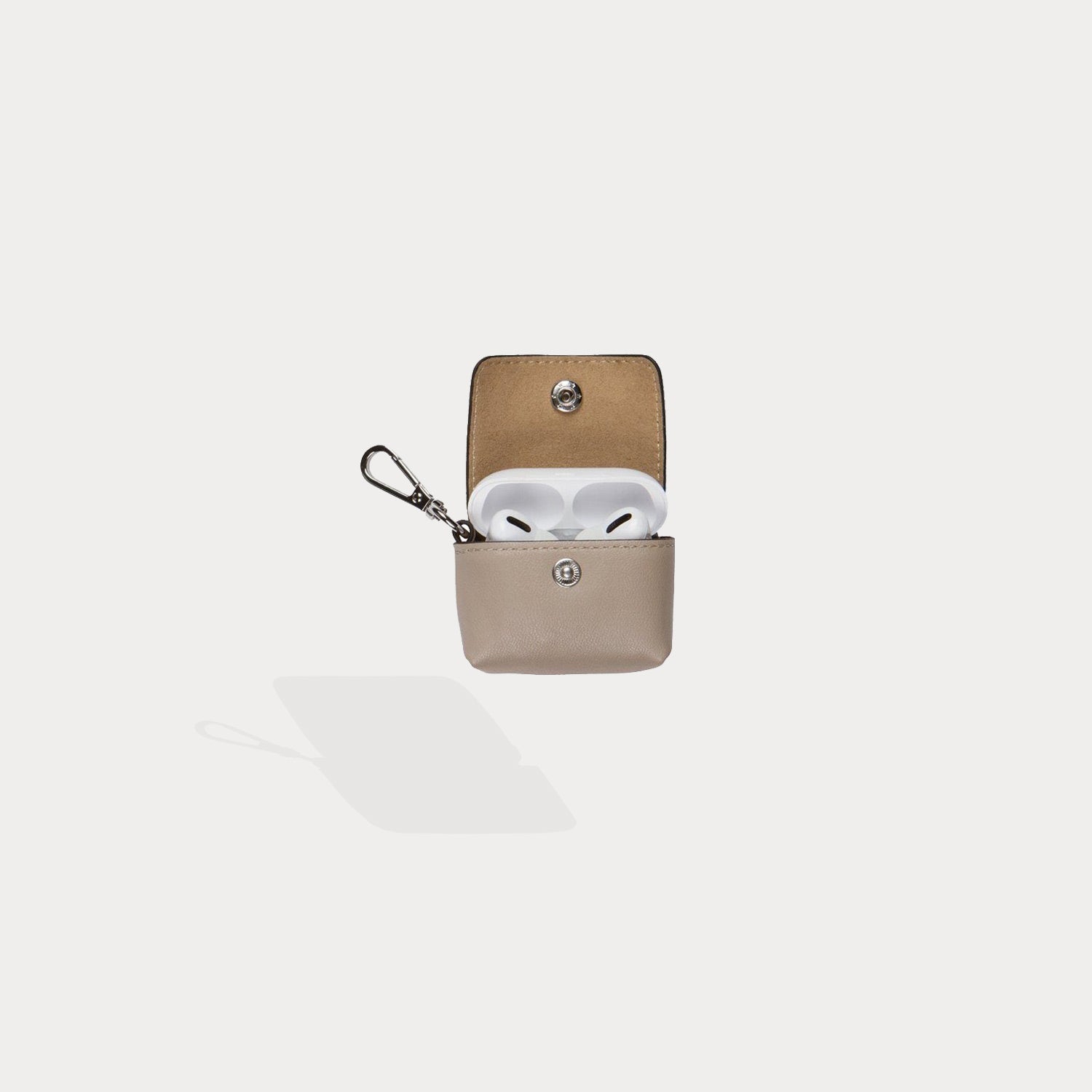 4_2_Avery_AirPod_Clip-On_Pouch_-_TaupeSilver.jpg